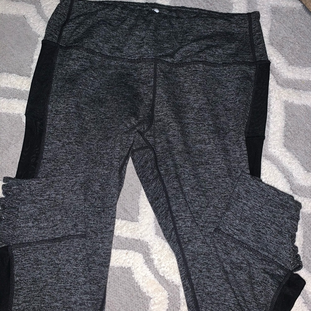 😍SOLD ON MERC😍Cropped yoga